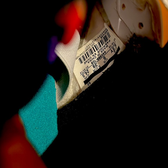 Air Jordan 5 Retro (Grapes) - Picture 5 of 5